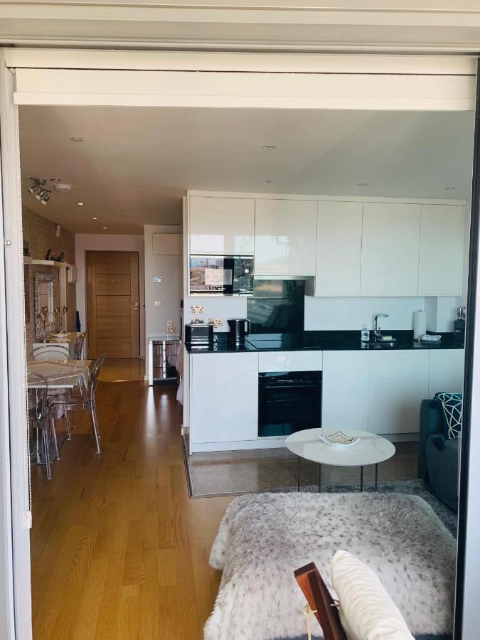 Luxe Studio Seconds From The Marina And City Centre Gibraltar Exterior photo